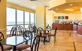 Comfort Suites Beachfront